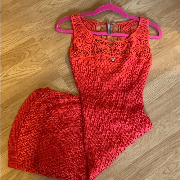 NWOT Guess coral mini dress - Picture 3 of 4